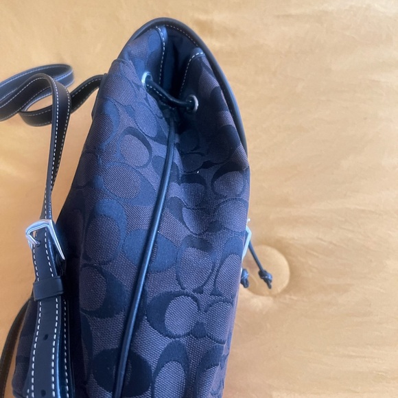 Coach back pack - Picture 10 of 13